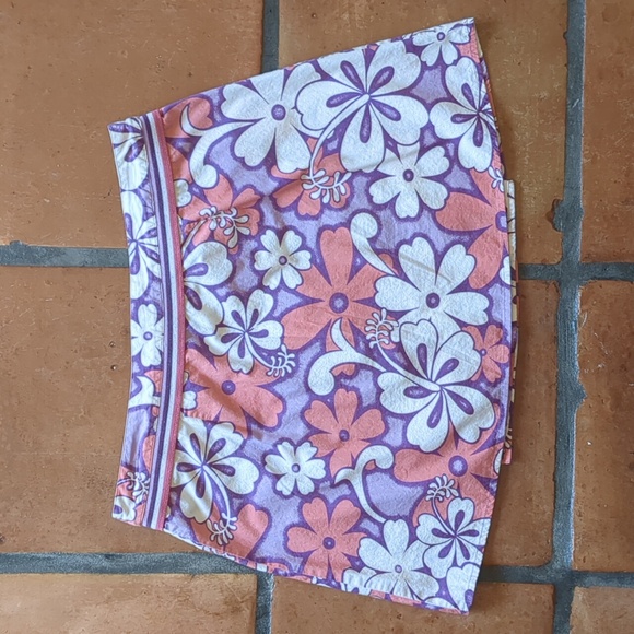 Lux Wrap Mini Skirt, Purple / Pink / White Hawaiian Flower Print, Size 7 - Picture 2 of 4
